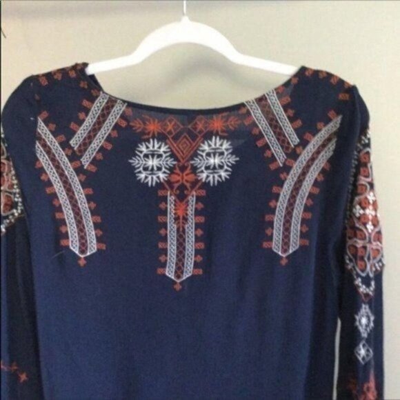MONORENO Navy Embroidered Tunic - Picture 6 of 9